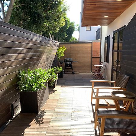 Venice Beach Studio With Large Private Patio Steps To The Beach Los Angeles Esterno foto