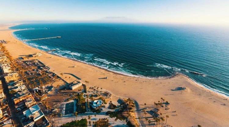 Venice Beach Studio With Large Private Patio Steps To The Beach Los Angeles Esterno foto